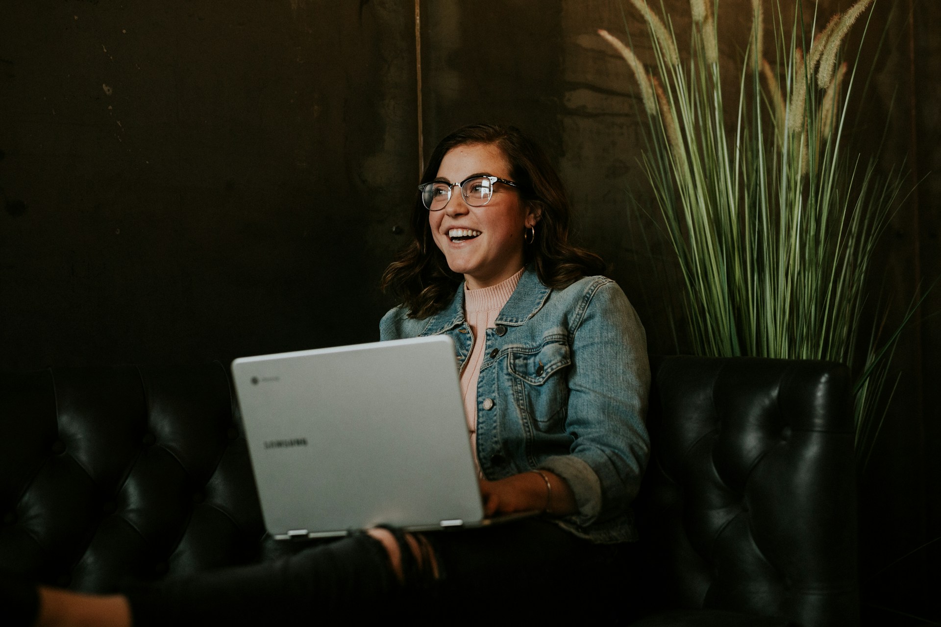 Read more about the article Zapier vs Make: Which Automation Tool Is Better for Solopreneurs in 2026?