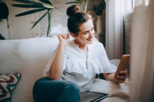 Read more about the article The Hidden Pricing Tricks Every AI Tool Uses (And How to Spot Them Before You Pay)