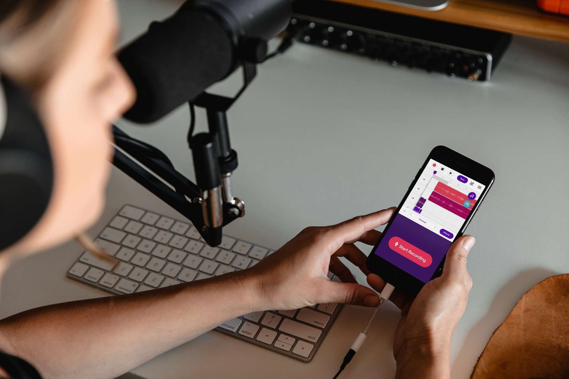 Read more about the article Best AI Voice & Text-to-Speech Tools I’d Use for a Solo Business in 2026